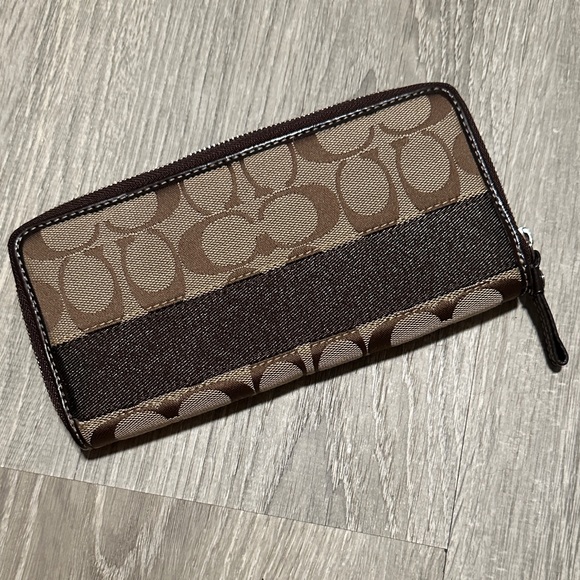 Coach Signature Brown and Tan Wallet - Picture 2 of 12
